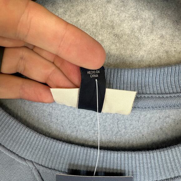 Universal Thread Leisure Studio Oversized Graphic Sweatshirt Women Size XXL Blue - Picture 13 of 15